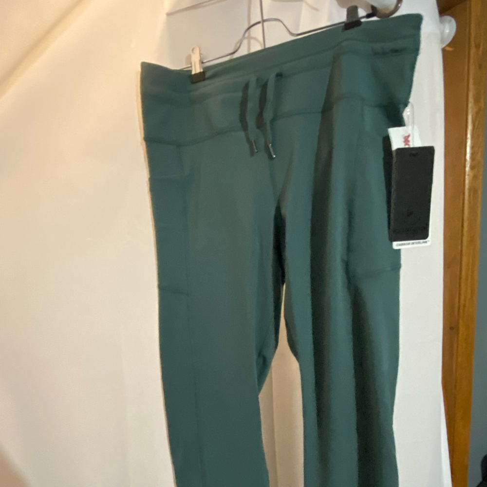 Green Jogger Leggings 90 Degree from TJ Maxx